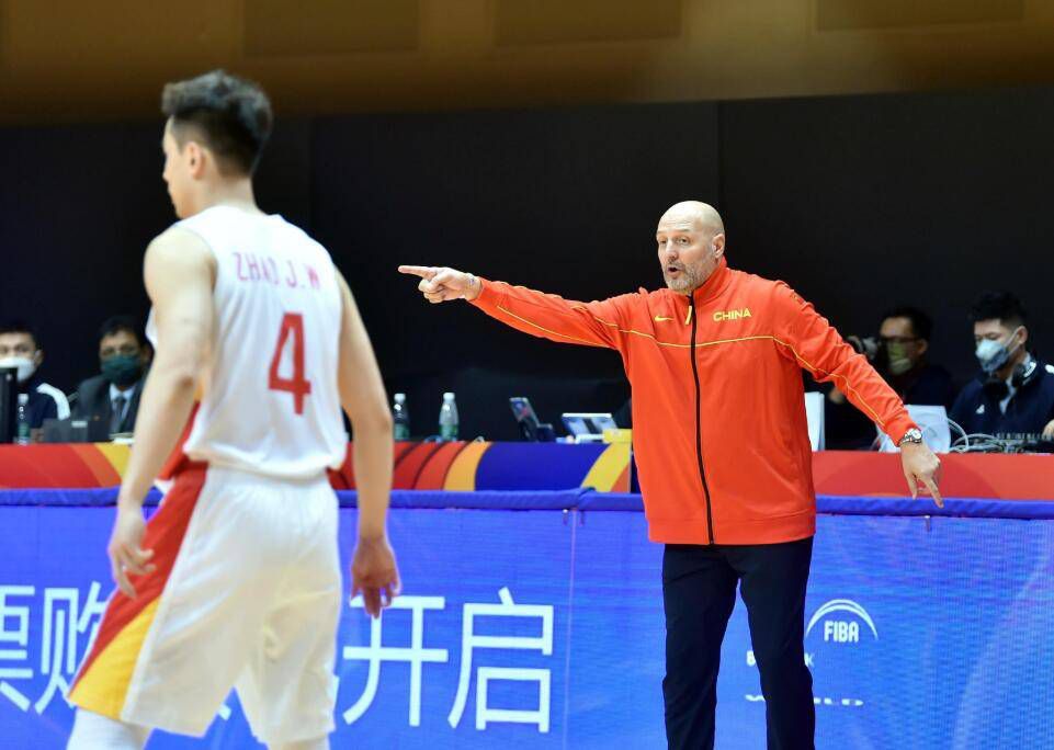 今日焦点战预告02:00 西甲赛场 巴塞罗那 vs 阿尔梅利亚 巴塞罗那战鱼腩力争大胜止颓03:30 德甲赛事 沃尔夫斯堡 VS 拜仁慕尼黑 拜仁有望告捷紧追榜首之位04:00 法甲赛场 巴黎圣日耳曼 VS 梅斯 大巴黎主场告捷“梅”有难度？04:00 意杯赛事 国际米兰 VS 博洛尼亚 多线作战，国际米兰能否继续高歌猛进？事件内马尔缺席美洲杯！
